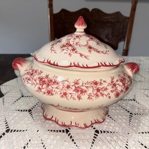 Gorgeous Victorian Style Floral Tureen With Ladle